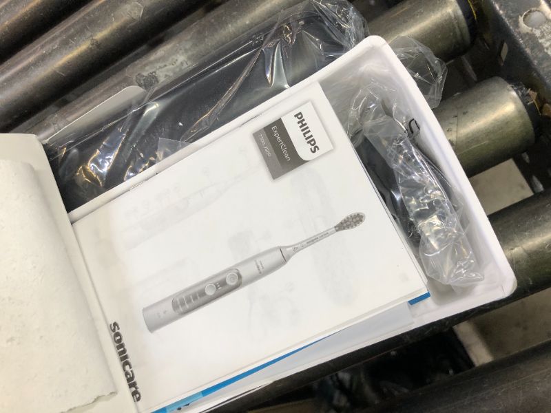 Photo 1 of Philips Sonicare ExpertClean 7500 Black, Rechargeable Electric Power Toothbrush, HX9690/05