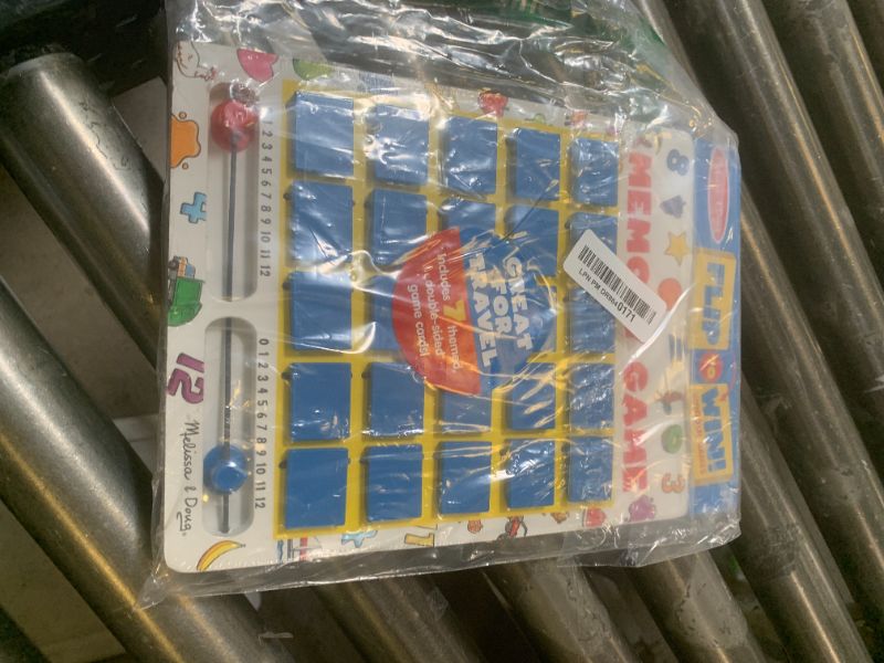 Photo 1 of 6 Pack MELISSA & DOUG FLIP TO WIN MEMORY GAME