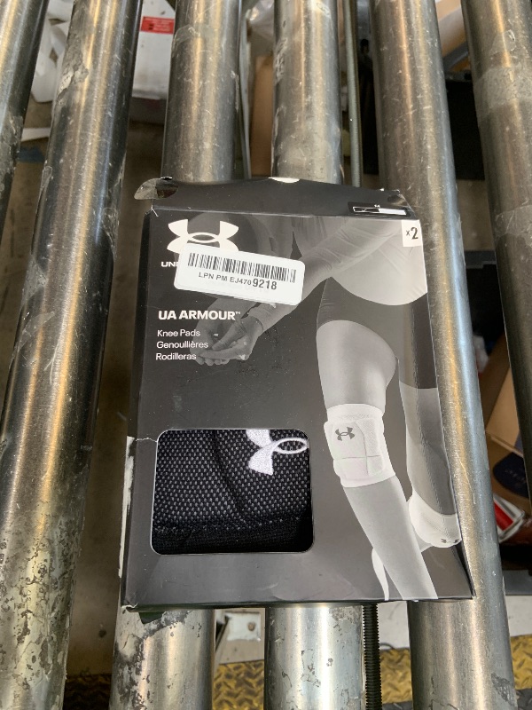 Photo 1 of Armour 3 Knee Pads Black M