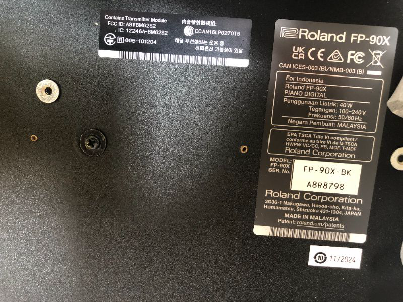 Photo 1 of Roland, 88-Key FP-90X Portable Digital Piano with Premium Features and Built-in Powerful Amplifier and Stereo Speakers (FP-90X-BK)
