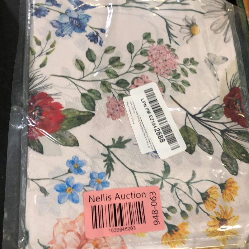 Photo 1 of Nipichsha Womens Wallet, RFID Slim Wallets for Women, Thin Ladies Credit Card Holder Purse, Cute Leather Bifold Clutch Billfold with 11 Card Slots & ID Window, Blooming Flowers