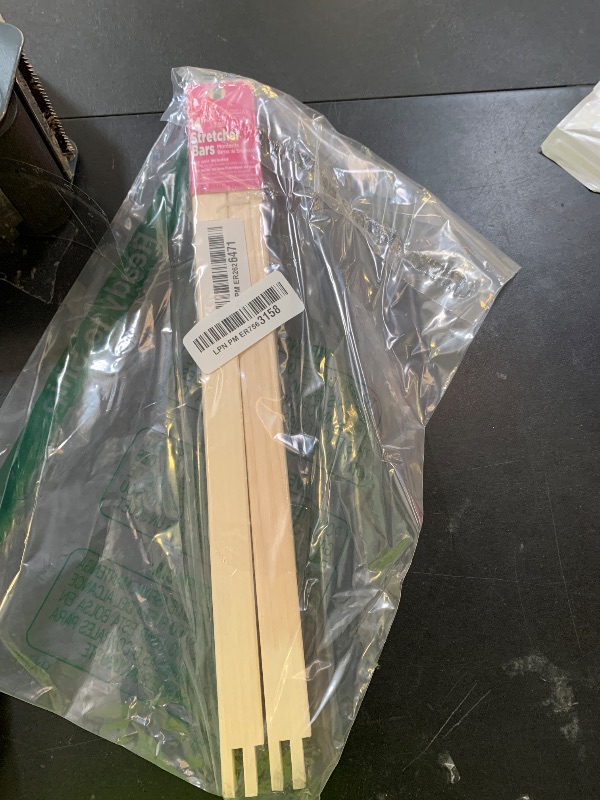 Photo 1 of Edmunds Stretcher Bars, 14" 35,36 cm