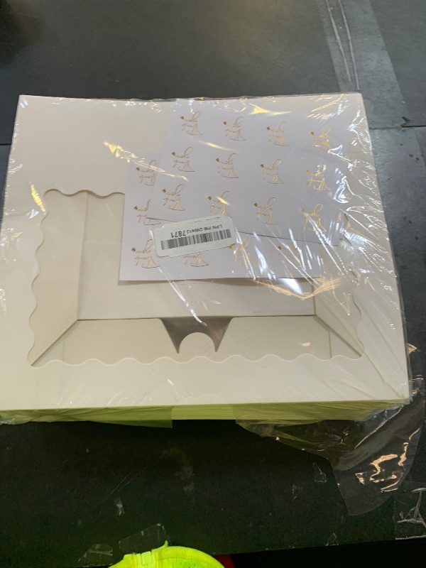 Photo 1 of Kucoele 30 PCS Bakery Boxes with Window, 12 x 8 x 2.5 Inches Pastry Boxes Auto-Popup Treat Boxes for Chocolate Covered Strawberries, Cookies, Muffins, Donuts, Breakable Hearts