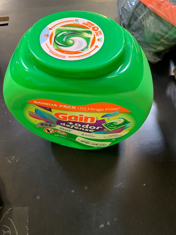 Photo 1 of Gain Flings Laundry Detergent Pacs with Odor Defense 60 Ct Super Fresh HE 3in1 Detergent Pacs with Febreze and Oxi