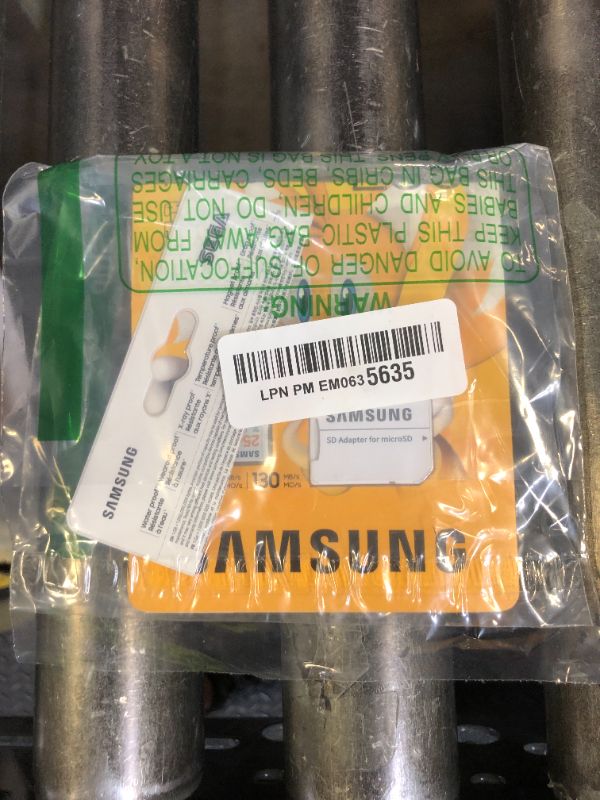 Photo 1 of Samsung PRO Plus Sonic The Hedgehog + Adapter, 256GB microSDXC, Up-to 180MB/s, Full HD & 4K UHD, UHS-I, C10, U3, V30, A2, for Nintendo-Switch, Steam Deck, GoPRO, DJI Drone, Tablets (MB-MD256SA/LC1)