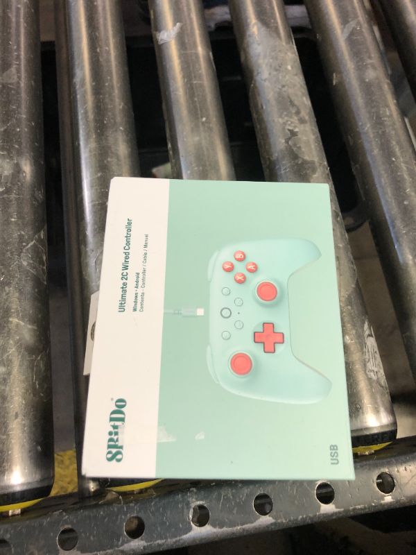 Photo 1 of 8Bitdo Ultimate 2C Hall Effect Joysticks and Hall Triggers Wired Controller for Windows PC and Android, with Remappable L4/R4 Bumpers, Turbo function & Rumble vibration (Mint)