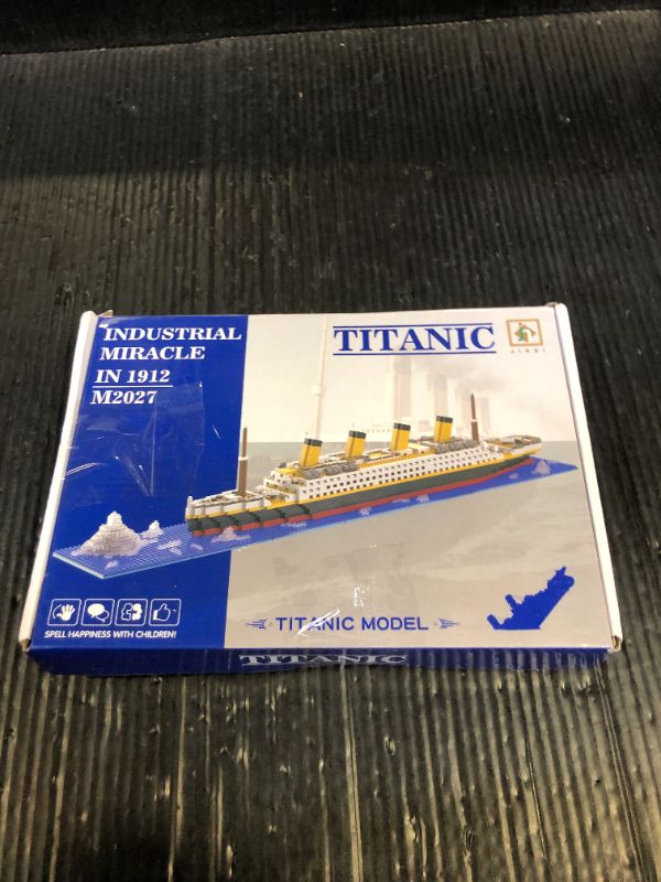 Photo 1 of PQKIE Titanic Micro Mini Building Set,1878 Pieces Big Ship Model Building Toys,DIY Educational Toys 3D Puzzle Kit,STEM Ship Creative Project Model Building Set, Birthday for Adults,Kids