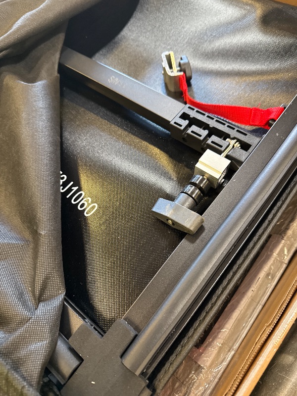 Photo 1 of Tyger Auto T3 Soft Tri-fold Truck Bed Tonneau Cover Compatible with 2020-2024 Jeep Gladiator JT | 5' (60") Bed | TG-BC3J1060