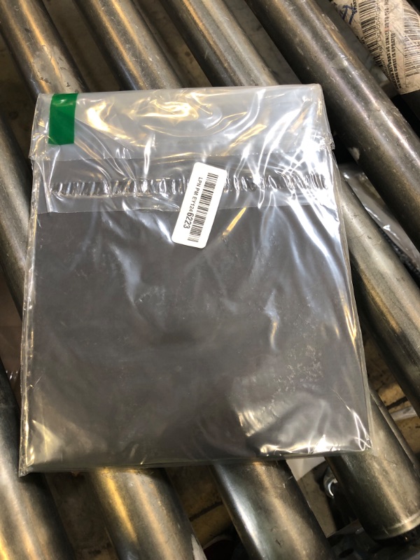 Photo 1 of Hysiwen 20 Sheets Black Cardstock 8.5 x 11 Inches, 250gsm/92 lb Thick Craft Paper for Making Cards, Invitations, Paper Crafts or Drawing