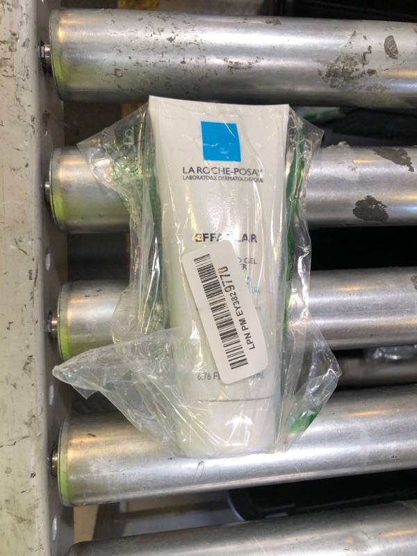 Photo 1 of La Roche-Posay Effaclar Medicated Gel Cleanser, 2% Salicylic Acid Cleanser + LHA + Glycerin, Foaming Acne Face Wash, Helps Clear & Prevent Acne Breakouts, Oil Free, Targets Excess Oil