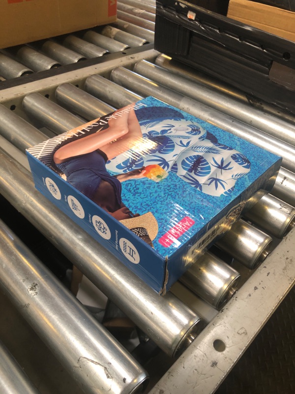 Photo 1 of [2025 New Model] Pool Floats - Inflatable Pool Floats with Cup Holders,Unibody Pool Lounger Float with Handle?Ideal Pool Toys for Pools,Beach,Lakes, Rivers,Water Party 2025 Beach Vacation Essentials