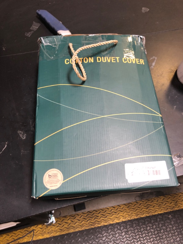 Photo 1 of Shilucheng 100% Cotton King Size Duvet Covers - 600 Thread Count, Luxury Sateen Weave Egyptian Cotton Comforter Cover with Zipper Closure & Corner Ties?Hotel Bedding Duvet Covers 3 Piece (White)