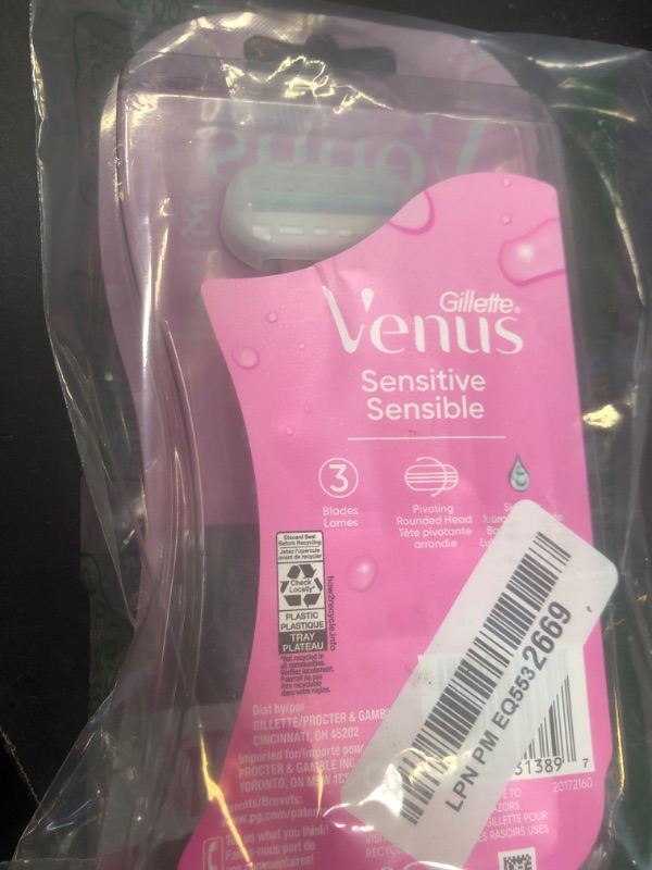 Photo 1 of Gillette Venus Sensitive Women's Disposable Razors - Single Package of 3 Razors