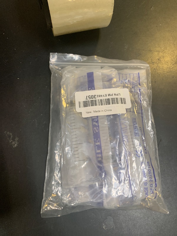 Photo 1 of 20ml Syringe for Liquid, Oral, Scientific Labs, Measurement, Dispensing, with Cap- 3 Pack 20ml Syringes