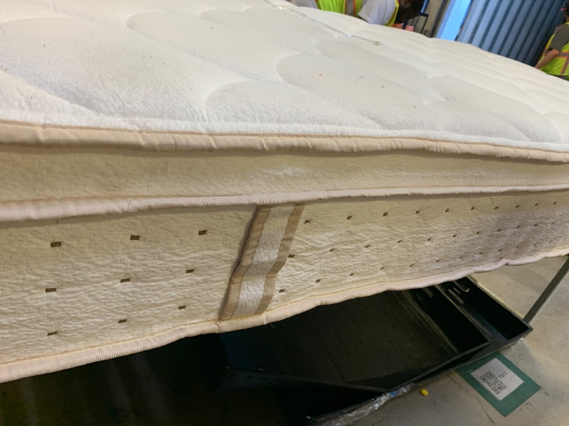 Photo 1 of OFFTR z Twin Mattress 10 Inch Mattress Twin Size in a Box,Superior Hybrid Mattress with Memory Foam for Extra Lumbar Support,100 Night Trial,Maximum Support,Zoned Spring, Firm (10 Inch Plush, Twin)