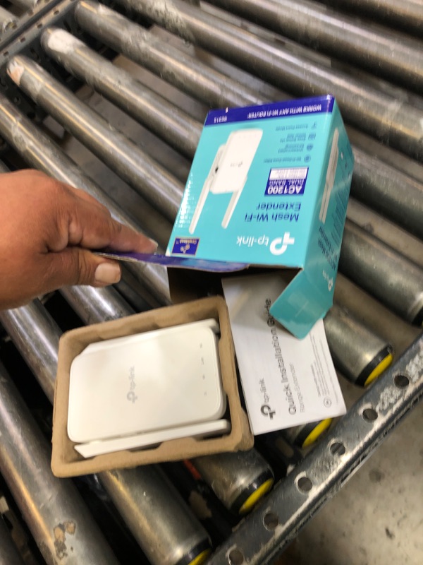 Photo 1 of TP-Link AC1200 WiFi Extender, 2025 Wirecutter Best WiFi Extender, 1.2Gbps home signal booster, Dual Band 5GHz/2.4GHz, Up to 1600 Sq.ft and 32 Devices, EasyMesh Compatible, One Ethernet Port (RE315)