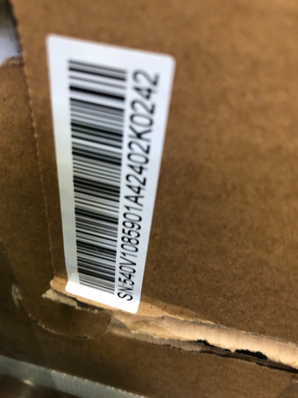 Photo 1 of Box id damage---Amazon Basics 3-In-1 Portable Air Conditioner, 12,000 BTU (ASHRAE), Cools Up to 550 Sqf, Portable AC with Cool/Dry (Dehumidifier)/Fan-Only Functions, Auto Mode, Sleep Mode, Timer, White