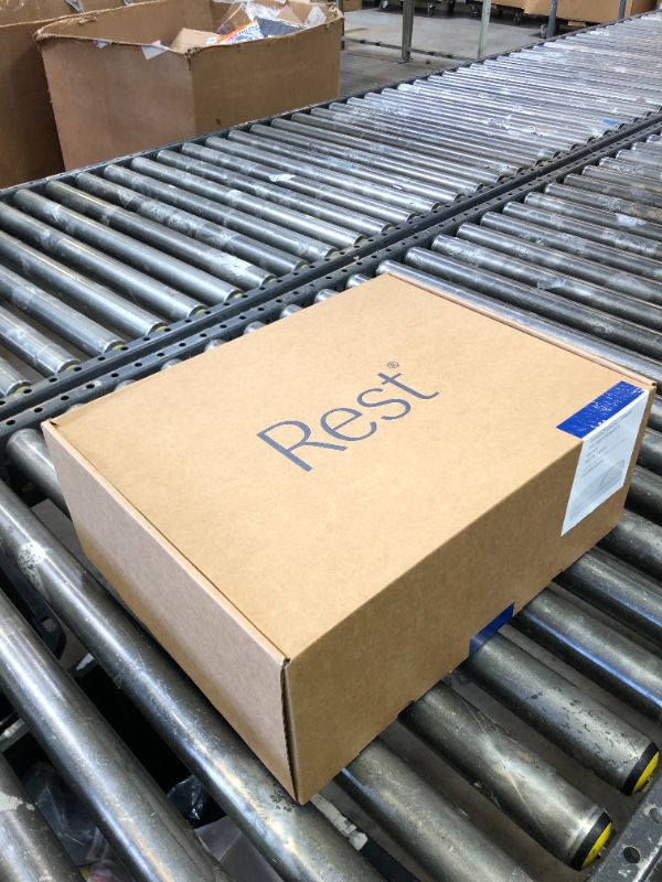 Photo 1 of REST® Evercool® Cooling Comforter, Full/Queen, Blanket for Hot Sleepers, All Season Bedding to Keep Cool for Night Sweats, Breathable Lightweight Blanket, 90"x90" Inches, Arctic White