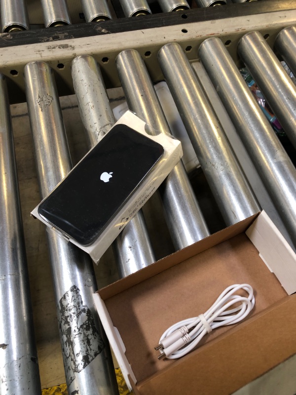Photo 1 of Apple iPhone 15 Pro Max, 256GB, Black Titanium - Unlocked (Renewed)