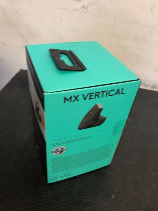 Photo 1 of Logitech Mouse MX Vertical, 910-005448