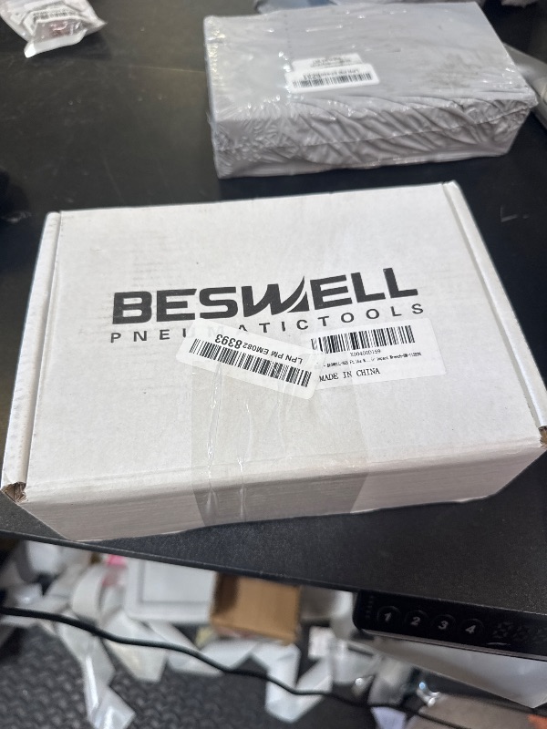 Photo 1 of BESWELL-885 Ft.lbs Max Loosen Torque 1/2" Stubby Size Jumbo Hammer Air Impact Wrench-BW-112B3N