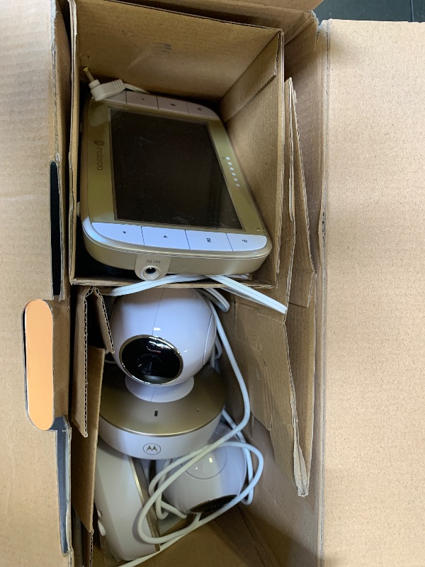 Photo 1 of Motorola Nursery VM50G HD Wireless 2-Camera Video Baby Monitor, 5" Screen, 1000ft Range, 2-Way Audio, Pan/Tilt/Zoom, Split Screen, Night Visi