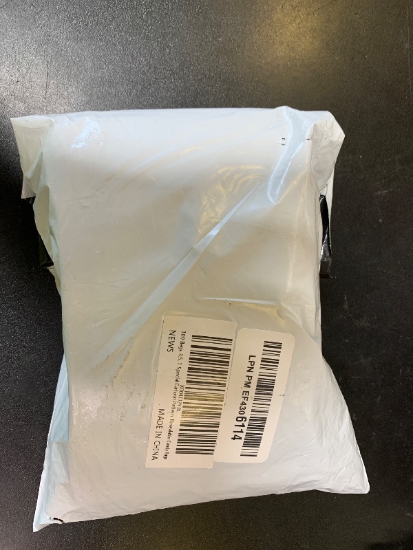 Photo 1 of 100pcs 3.5g Mylar Bag, 4 Mil Thickness Smell Proof Bag,Stand-up Packaging Pouch, Candy Bags 5x4 Inches, Resealable Ziplock Foil Food Storage Baggies (green)