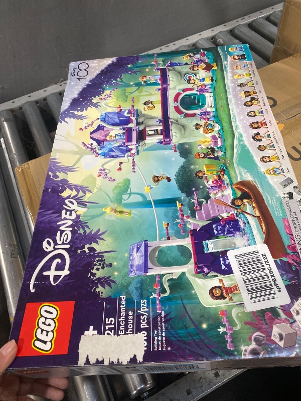 Photo 1 of LEGO Disney The Enchanted Treehouse Buildable 2-Level Tree House with 13 Princess Mini-Dolls Including Jasmine, Elsa and Moana, Disney Classic Celebration Gift for Disney Princess Fans Ages 7+, 43215
