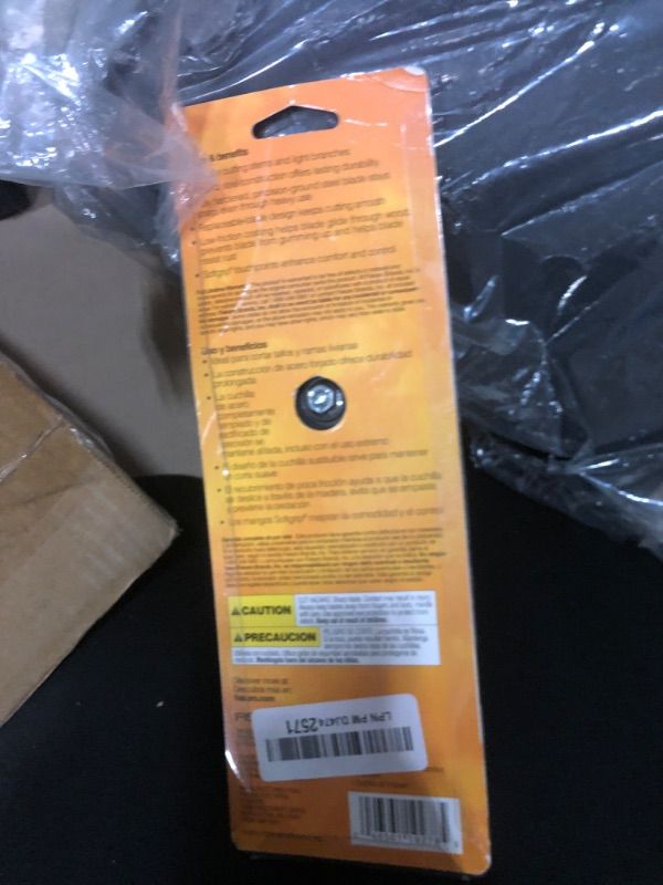 Photo 1 of Fiskars Bypass Pruning Shears, 1-Inch Cut Capacity Softgrip Pruner, Forged Steel Replaceable Blade Stays Sharp Through Heavy Use with Rust Resistant, Low-Friction Coating