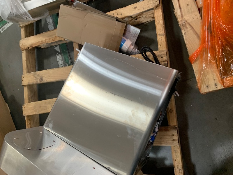 Photo 1 of DENTED/SCRATCHED**Avalon Wall Mounted Water Fountain with Bottle Filling Station, High Capacity Cooling, Sensor Dispensing, Self Cleaning, Digital Bottle Counter Display, Dual Filtration, ADA Compliant