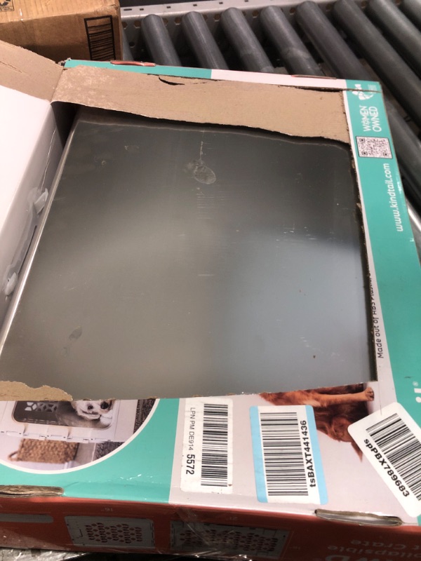 Photo 1 of HOBINCHE 5 Inch King Size Box Spring for Bed,Heavy Duty Box Spring with Fabric Cover,Noise Free,Easy Assembly,3000LBS Weight Capcity Metal Mattress Foundation,Non-Slip