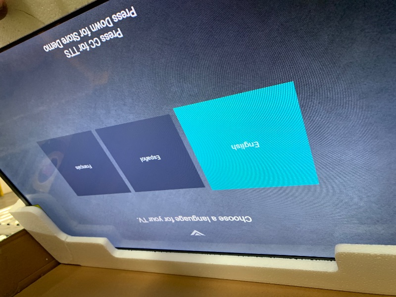 Photo 1 of *POWERS ON** VIZIO 32 inch D-Series HD 720p Smart TV with Apple AirPlay and Chromecast Built-in, Alexa Compatibility, D32h-J, 2022 Model