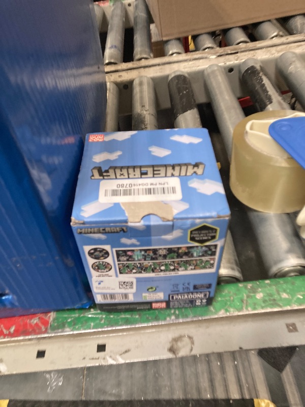 Photo 1 of Paladone Minecraft Officially Licensed Creeper & Steve Projector Night Light, Gamer Projection Lamp Accessory, Minecraft Sounds, Gaming Bedroom Decor for Kids Mood Lighting with 4 Projector Sheets