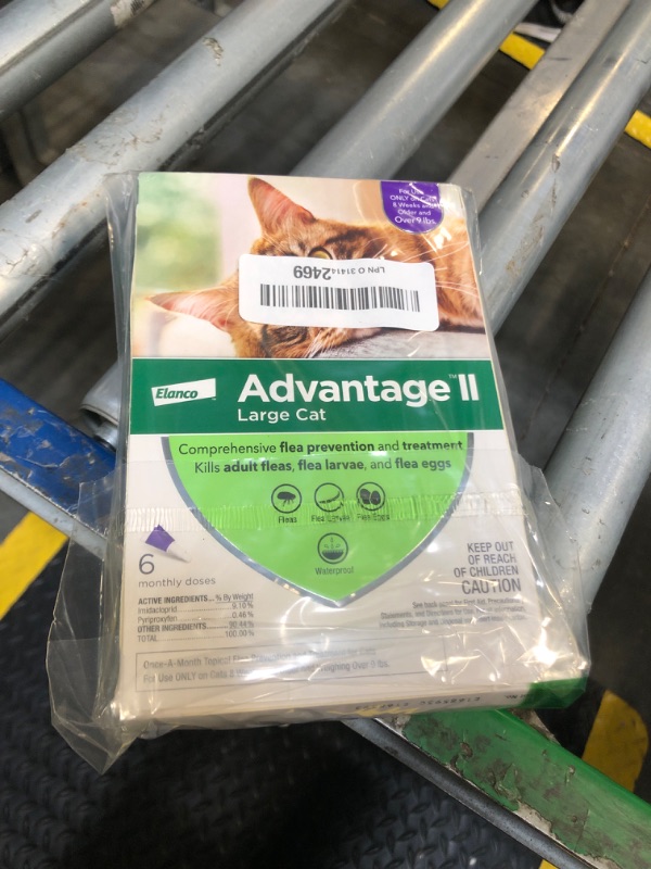 Photo 2 of Advantage II Large Cat Vet-Recommended Flea Treatment & Prevention | Cats Over 9 lbs. | 6-Month Supply