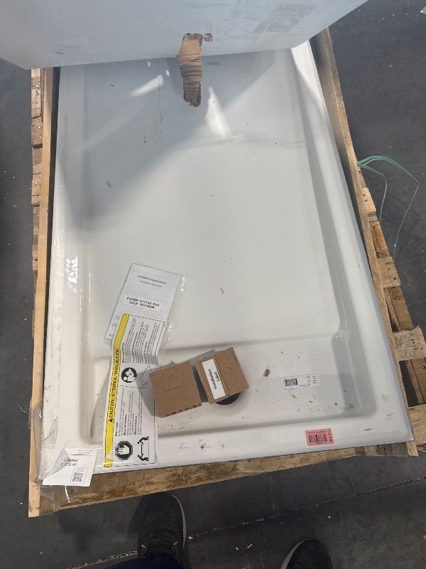 Photo 3 of (***SCRATCHED AND CHIPPED***) KOHLER K-9164-0 Bellwether 60-Inch x 32-Inch Single-Threshold Shower Base with Right Center Drain, White