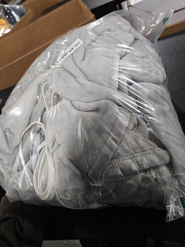 Photo 2 of **USED**
PROALLER Electric Heated Blanket Queen Size with 6 Levels & 8h Auto Off, Ultra Soft Flannel Full Body Heating Blanket, Machine Washable, Warm Gray, 84" x 90"