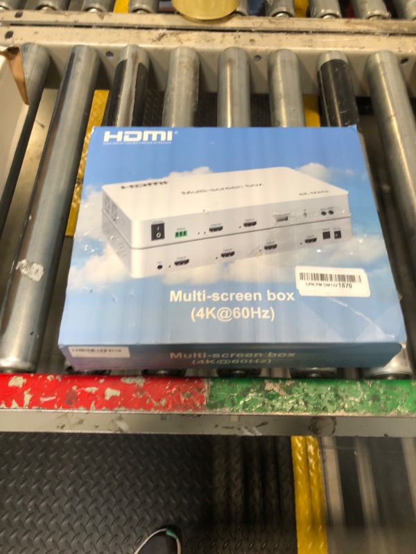 Photo 1 of Video Wall Controller 2x2 4k,HDMI 2.0 TV Wall Controller, Support 3840x2160@60Hz Inputs 4 Output Wall TV, 2x2 1x2 2x1 1x3 3x1 1x4 14 Modes,Remote&RS232 Control,with Out Audio & Memmory Function