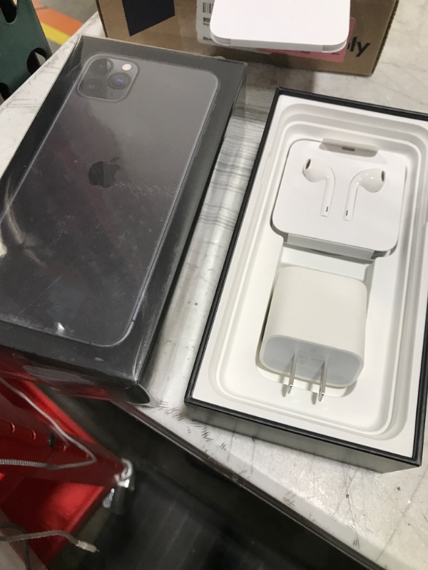 Photo 3 of Apple iPhone 11 Pro Max 256GB Space Gray