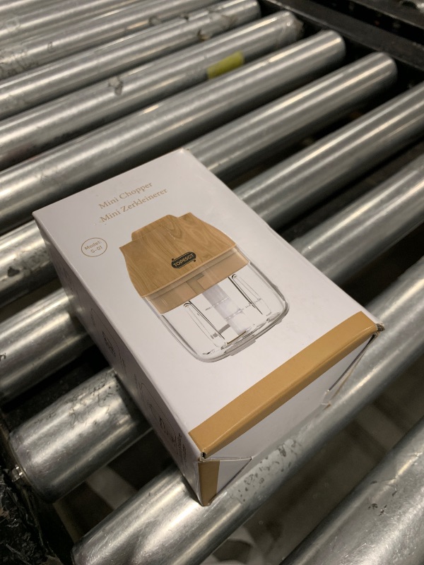 Photo 1 of Electric Mini Chopper Food Processor, TOPESCT Portable Garlic Grinder, Cordless Small Food Chopper with USB Charging for Ginger Onion Chili Vegetables (250 ml)