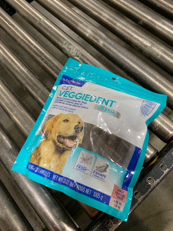 Photo 2 of Virbac CET Veggiedent FR3SH Tartar Control Chews for Large Dogs Over 66 Pounds, Plant-Based Formula, 30 Count Bag, EXP MAY 2026