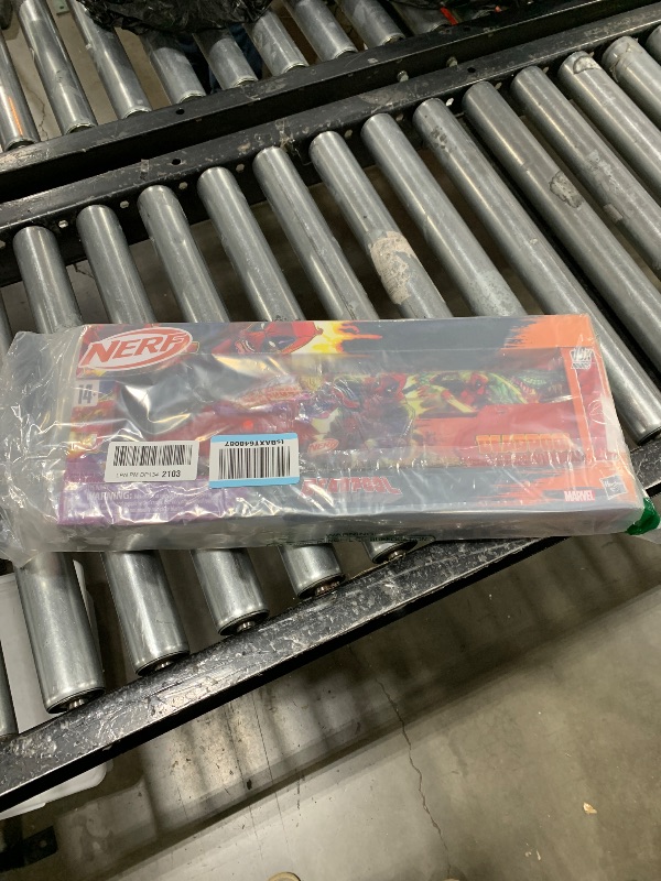 Photo 1 of Nerf Marvel Deadpool Blaster, 16 Nerf Rival Accu-Rounds, Pump Action, Breech Load, Gifts for Teens, 14+lpnpmdp1342103