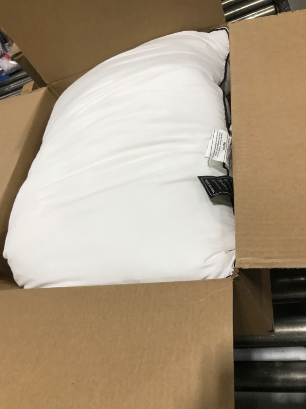 Photo 1 of AiAngu Canadian Luxury Goose Down Pillow Queen Size - 900 Fill Power, 600 TC Cotton Shell- Ultra Soft and Comfort Sleep Pillows - Bed Pillows for Back, Stomach, Side Sleeper(White,Queen(Pack of 2))