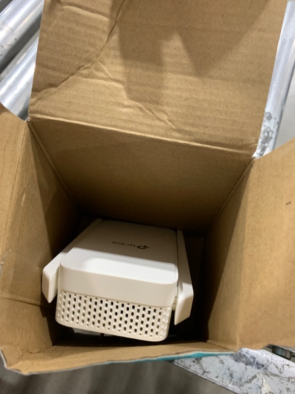 Photo 2 of TP-Link AC1200 WiFi Extender, 2024 Wirecutter Best WiFi Extender, 1.2Gbps home signal booster, Dual Band 5GHz/2.4GHz, Covers Up to 1500 Sq.ft and 30 Devices ,support Onemesh, One Ethernet Port (RE315)