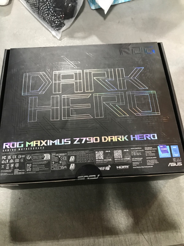 Photo 4 of ASUS ROG Maximus Z790 Dark Hero (WiFi 7) LGA 1700(Intel 14th &13th&12th Gen) ATX Gaming Motherboard(PCIe 5.0x16, 5xM.2 Slots,DDR5,2X Thunderbolt 4 Ports, USB Type-C Front-Panel)  