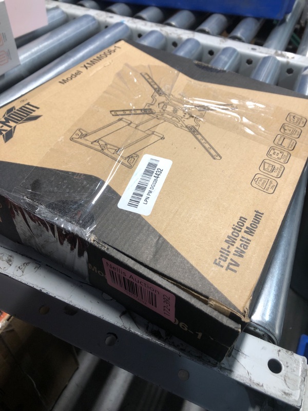 Photo 1 of USX MOUNT UL Listed Full Motion TV Mount, Swivel Articulating Tilt TV Wall Mount for 26-55Inch LED, 4K TVs, Wall Mount TV Bracket with VESA 400x400mm Up to 77lbs, Perfect Center Design -XMM006-1