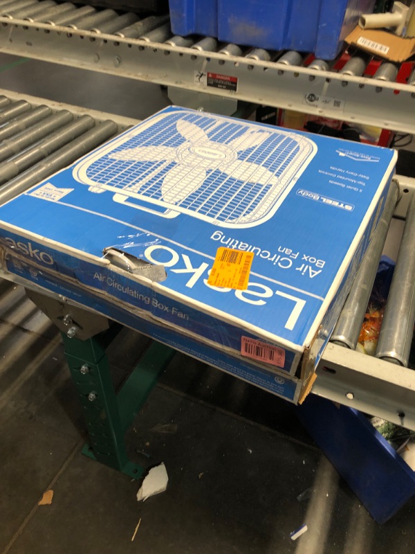 Photo 1 of Lasko 20 INCH Box Fan with SAVESMART technology, WHITE