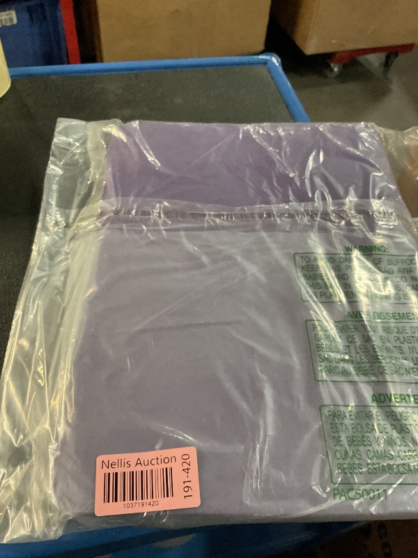 Photo 1 of *USED*Premium Zip Card Binder, Fabmaker 9 Pocket Trading Card Binder, PU Cover Zipper Card Collection Album, Sturdy 360 Side-Loading Card Folder Holder for MTG, TCG, Game Cards, Sports Cards, Purple