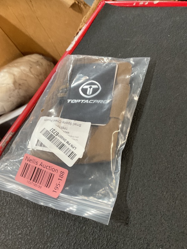 Photo 1 of Tactical MOLLE Admin Panel Pouch Small Chest Pouch for Tactical Vest JPC2.0 AVS CPC MOLLE System 500D Nylon(Coyote Brown)