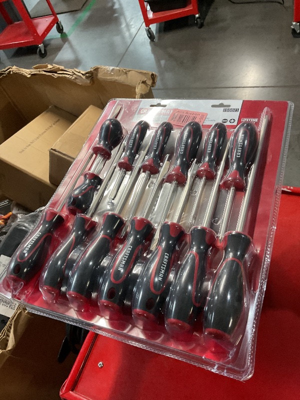 Photo 1 of Craftsman 14 pc. Screwdriver Set phillips and slotted flat head