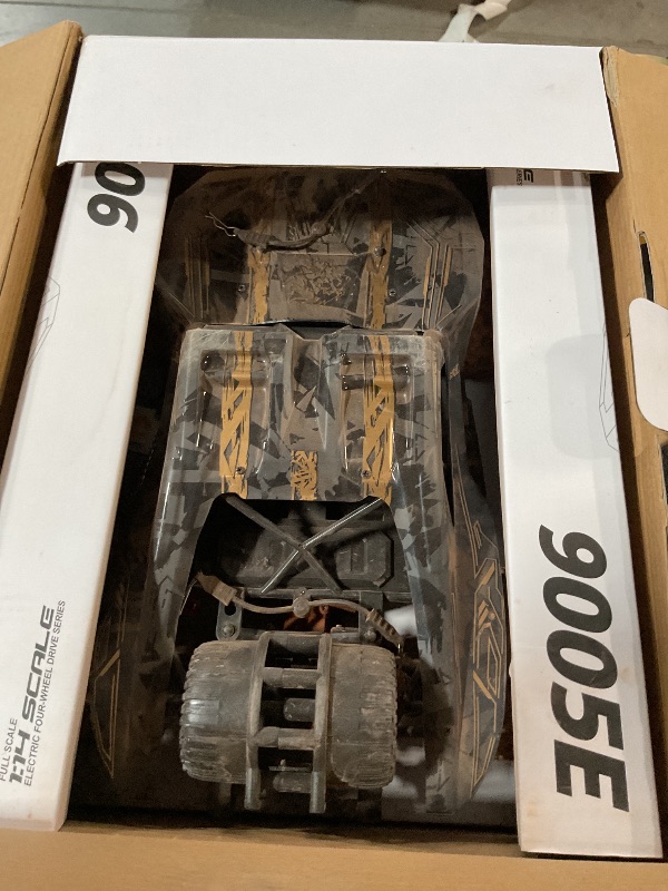 Photo 2 of ***PARTS ONLY***

DEERC 1:14 All Terrain Fast RC Car, 40KPH High Speed RC Truck with LED Headlight for Boys, Offroad 2.4Ghz 4x4 Remote Control Car, Monster Truck Toy, 2 Batteries